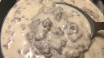 When I was a little girl, my mom always made the best sausage gravy