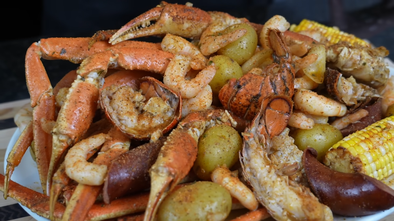 GARLIC BUTTER SEAFOOD BOIL 1k Recipes!