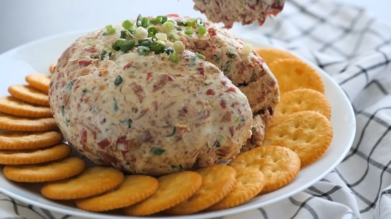 Creamed Chipped Beef Cheese Ball – 1k Recipes!