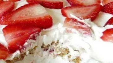 BEST Strawberry Cream Cheese Icebox Cake