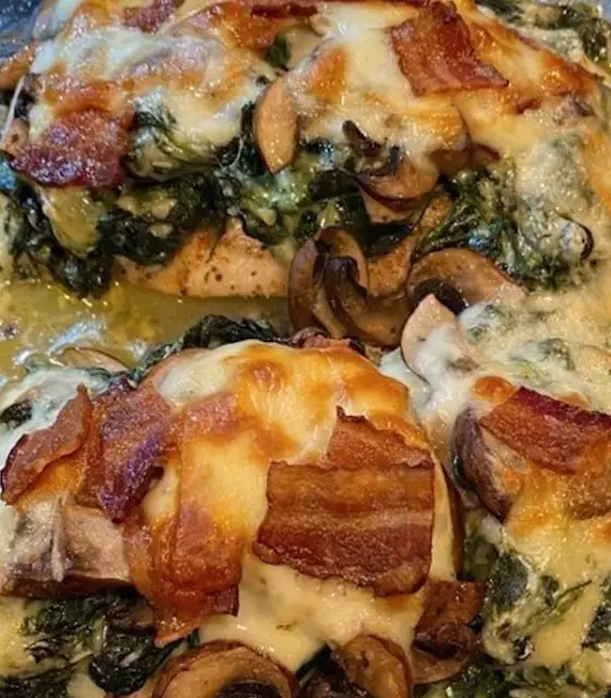 Smothered Chicken With Creamed Spinach Bacon And Mushrooms – 1k Recipes!