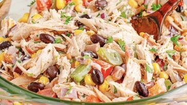 Meet your summer salad goals with this Southwest Chicken Salad! Fresh, vibrant, and bursting with flavor. Don’t forget to pin this recipe!