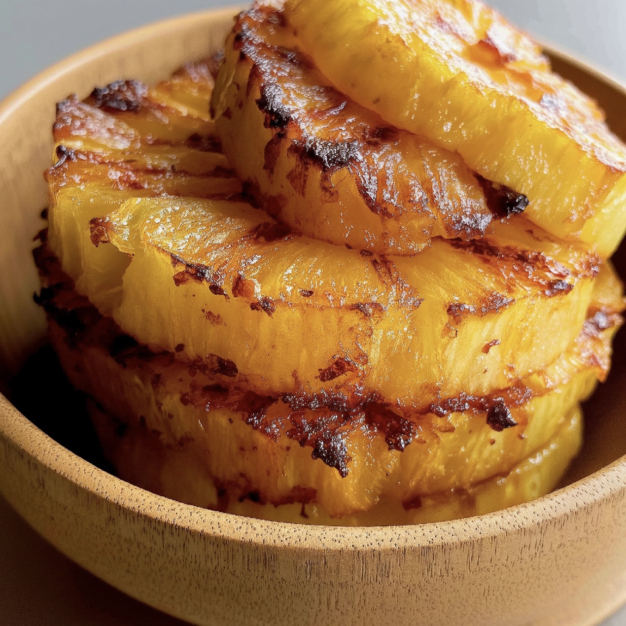 Need a fast dessert that's also healthy? This air-fryer pineapple recipe requires only 3 ingredients and is absolutely delightful!